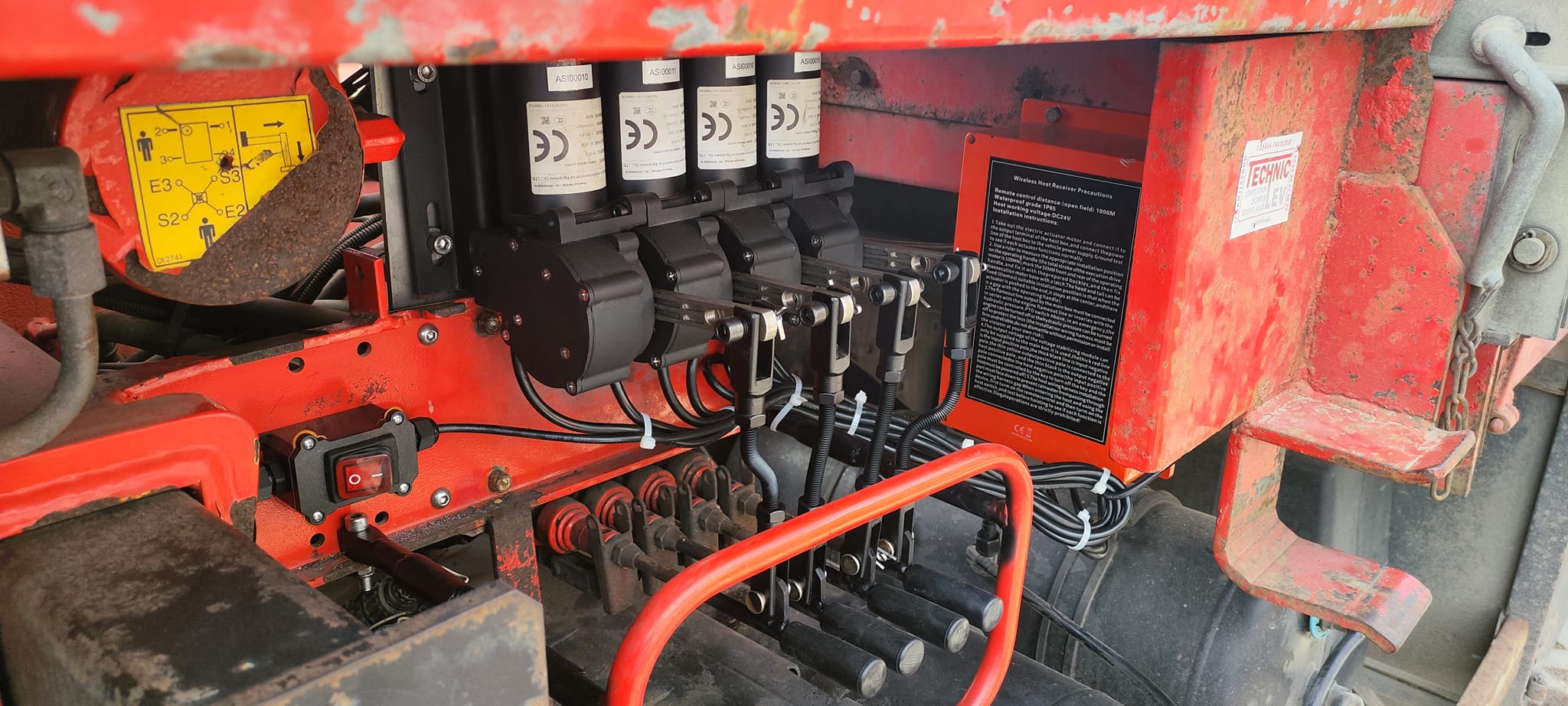 モーターワイヤレス トラッククレーン 4ジョイスティック 2 - Engine Hoist Crane のレビューと価格